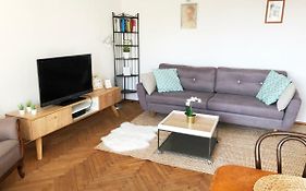 Aleja Niepodleglosci 245- 2BR by Homeprime